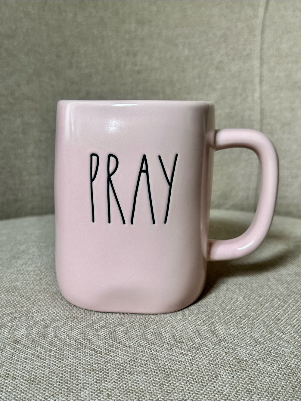 Rae Dunn ‘Pray’ mug